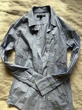 Banana Republic Light Blue Button-Down Shirt